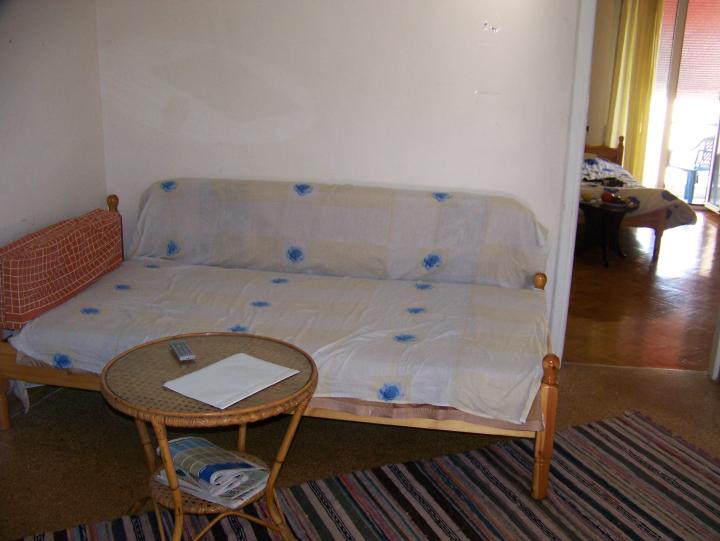 Sharing An Apartment in Athens, Greece (Thu June 21, 2007)